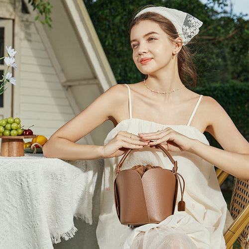 Tulip Bag – Chic Leather Crossbody