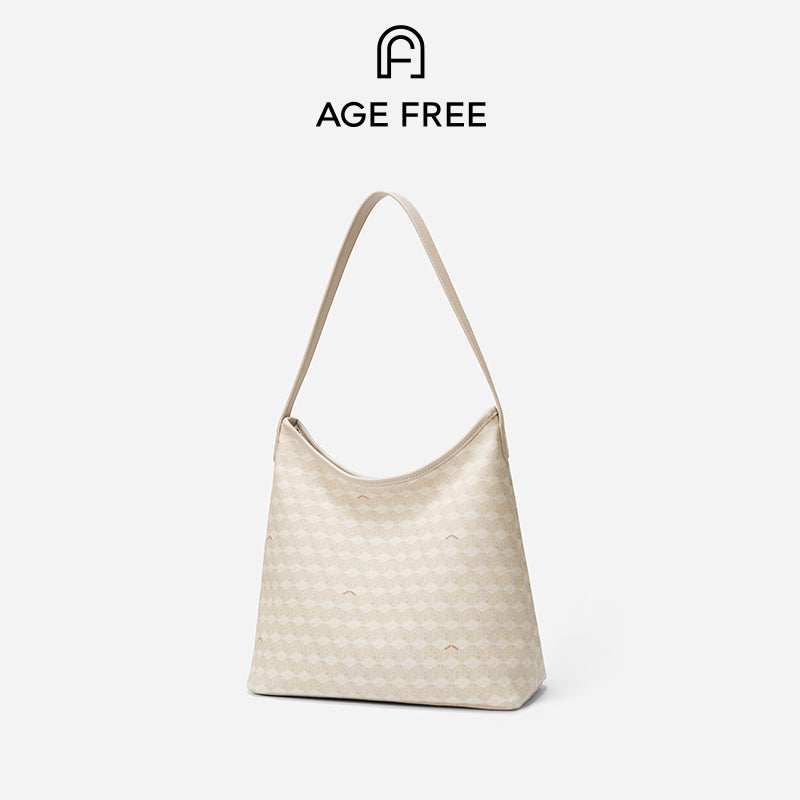 Hobo Bag - Age Free Classic Monogram